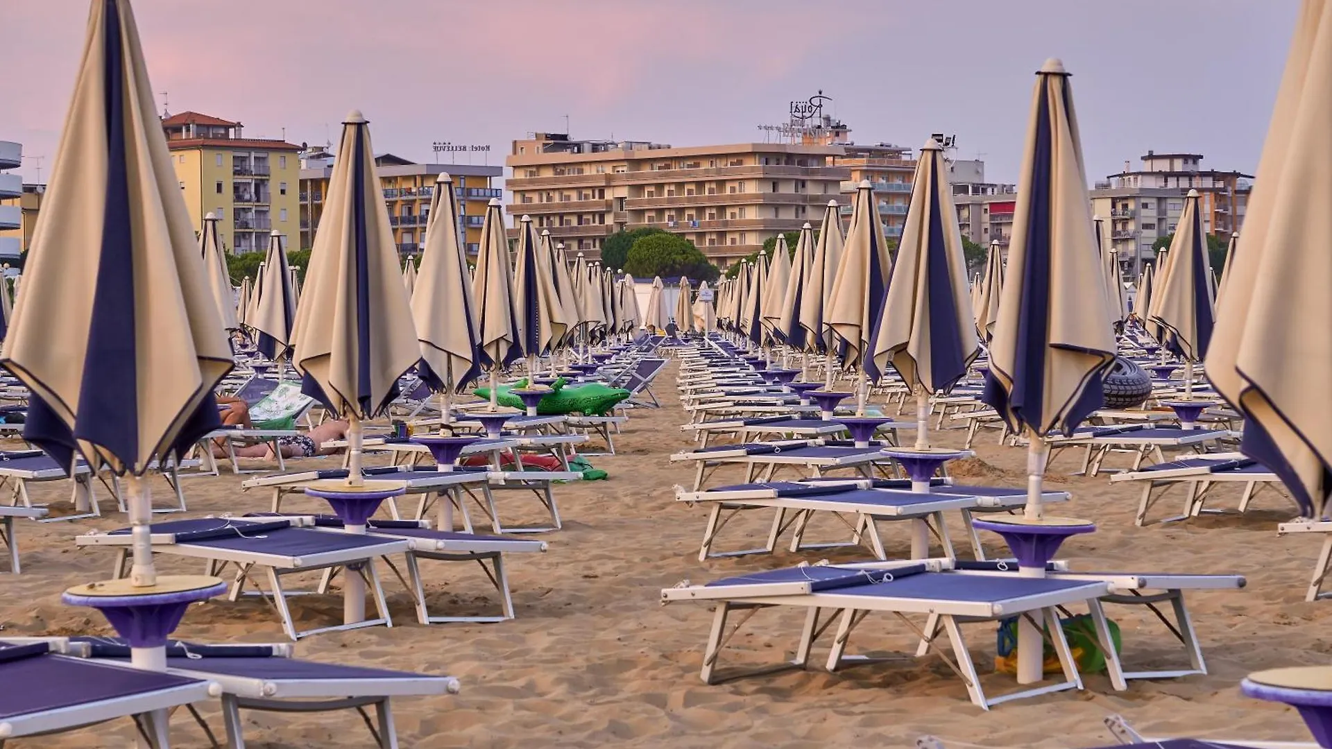 Your Garden Heaven In The Heart Of Lido Dei Pini 比比翁 0*,